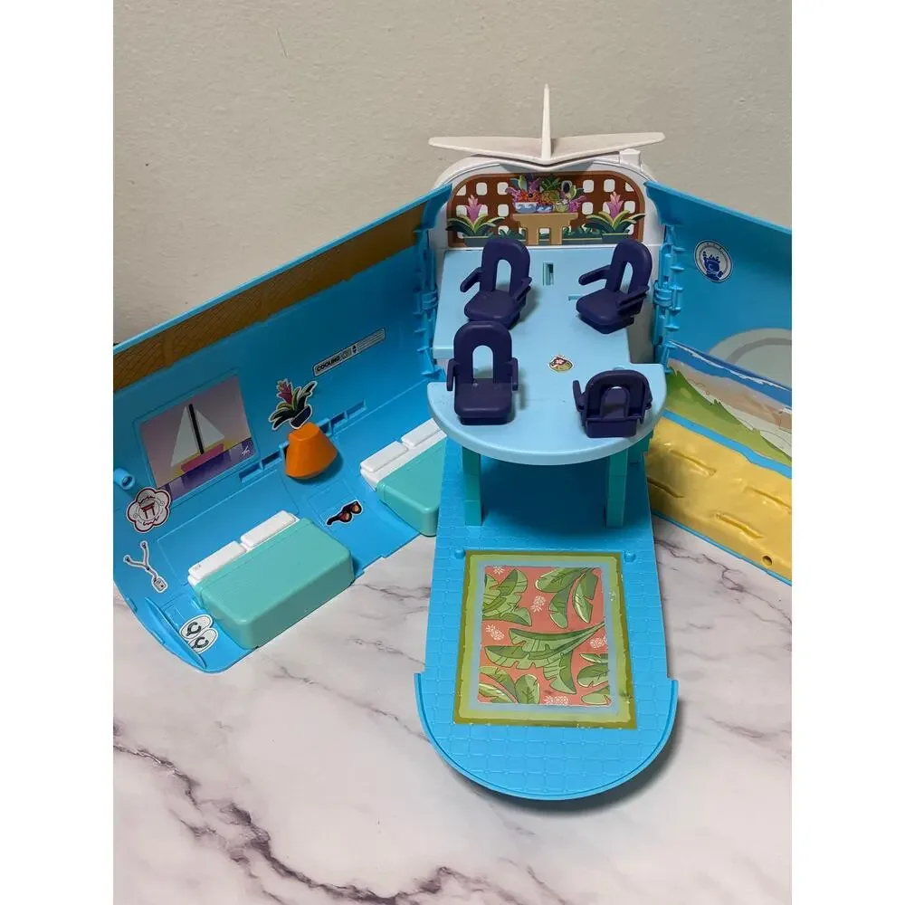 Bluey 3-in-1 Transforming Plane Figure Playset Airplane Boat Resort